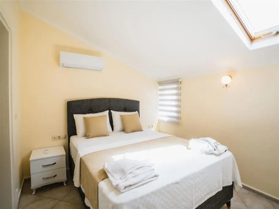 Fethiye De Denize Sifir 8 Kisilik Villa Oyster 1